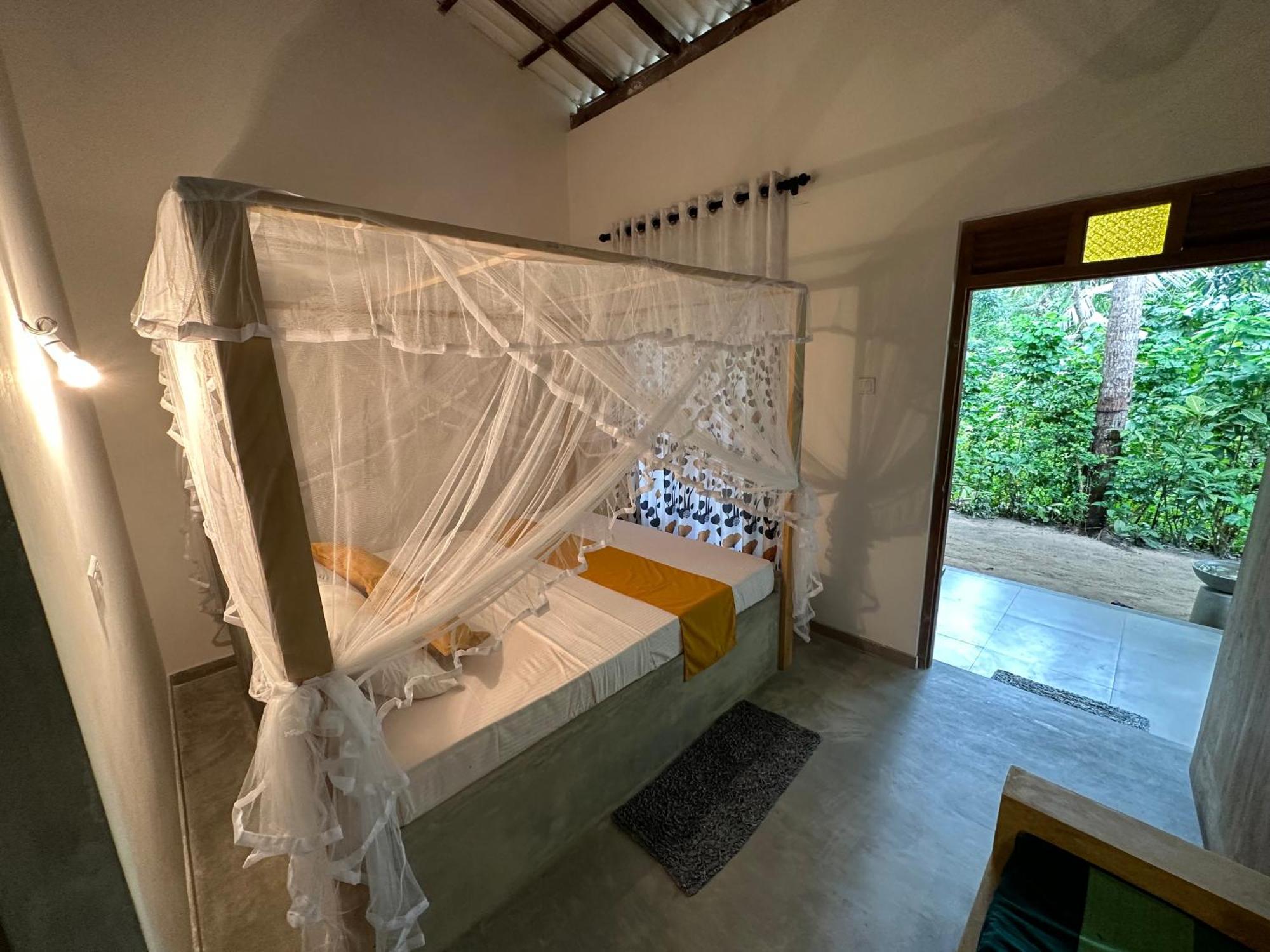 Midigama Inn Ahangama Extérieur photo